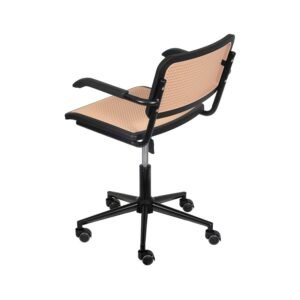 Cadeira Cesca Pp Preta Simulando Palha No Encosto E Assento. Base Rodizio Pintada Com Braço